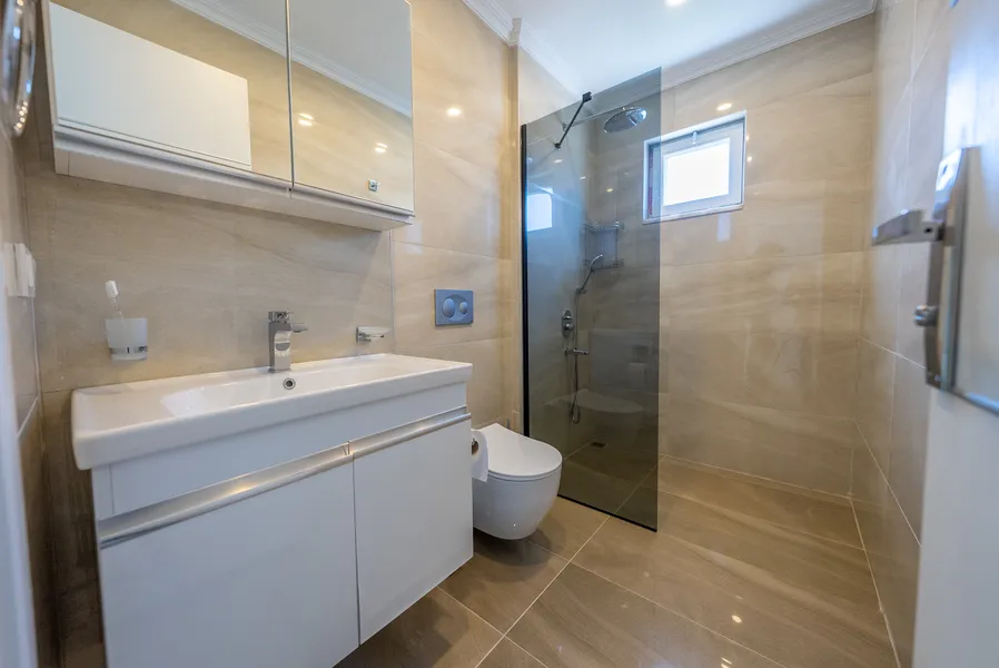 Bathroom 2