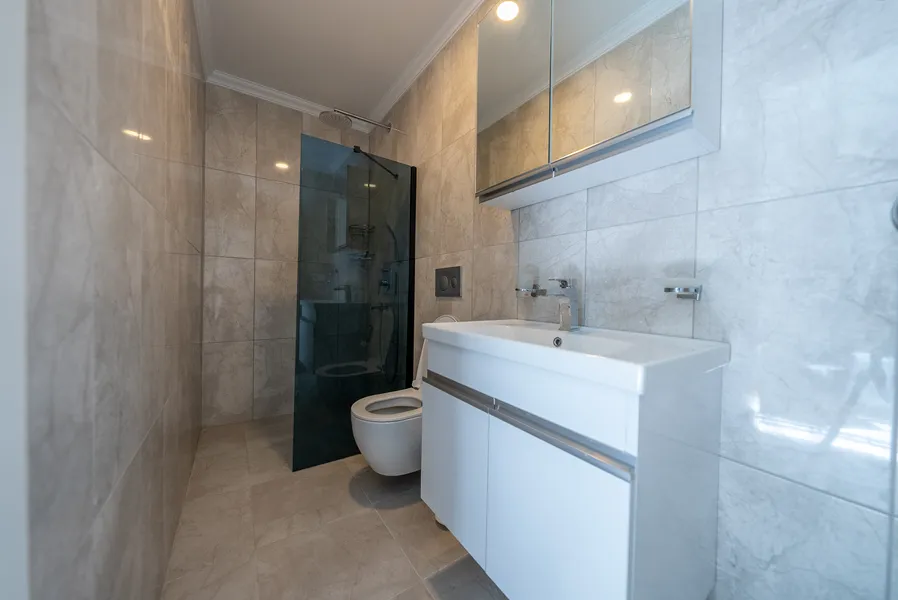Bathroom 4